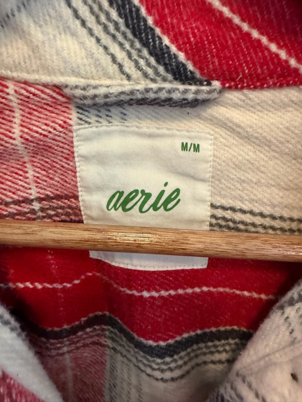 Aerie Red and Cream Plaid Shirt Jacket Size Medium - Picture 3 of 4